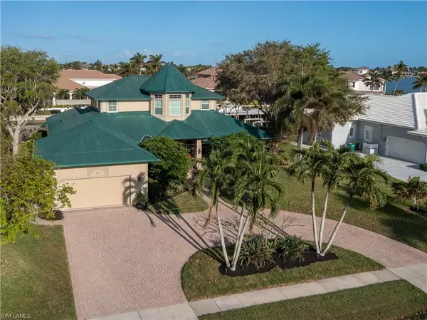 Marco Island, FL 34145,551 Conover CT