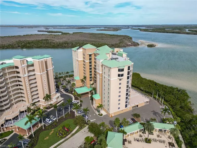 4137 Bay Beach LN #532, Fort Myers Beach, FL 33931