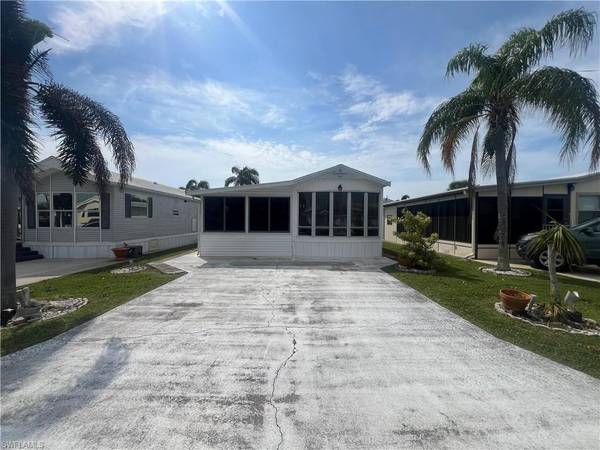 3241 Ott LN, Bonita Springs, FL 34134