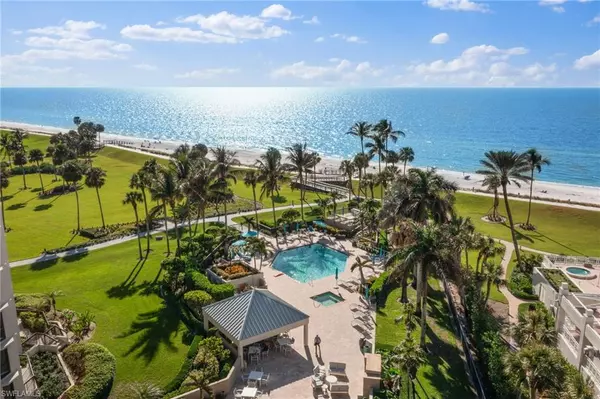 Naples, FL 34103,4551 Gulf Shore BLVD N #606