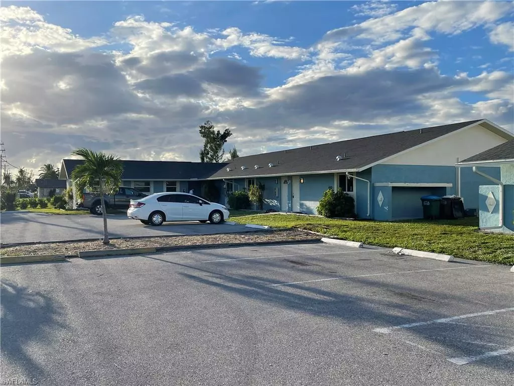 Cape Coral, FL 33914,841 Gleason PKWY #1