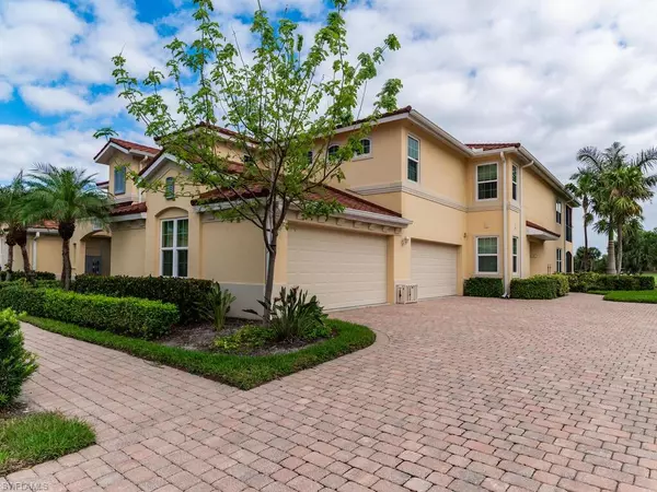 Naples, FL 34114,1286 Rialto WAY #9-202