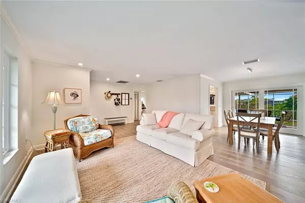 Sanibel, FL 33957,1421 Sand Castle RD