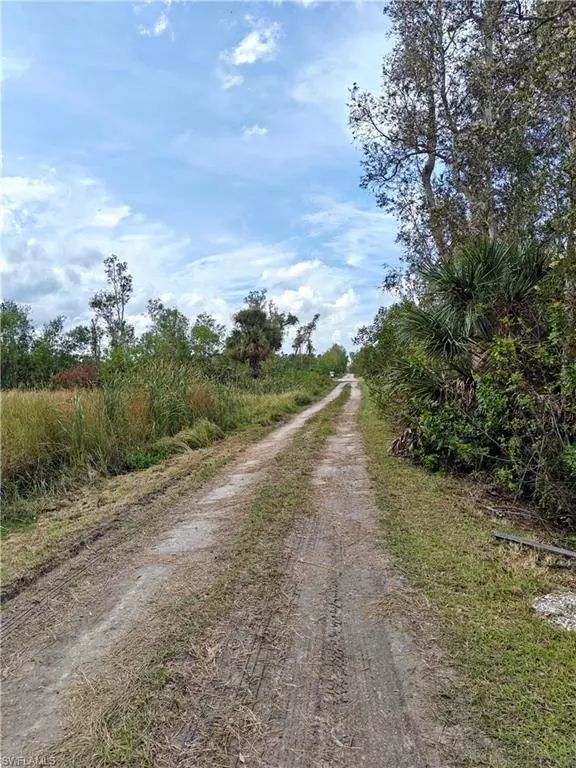 Bokeelia, FL 33922,5665 Royal Okley LN