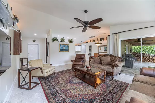 Naples, FL 34103,1073 Alhambra CIR