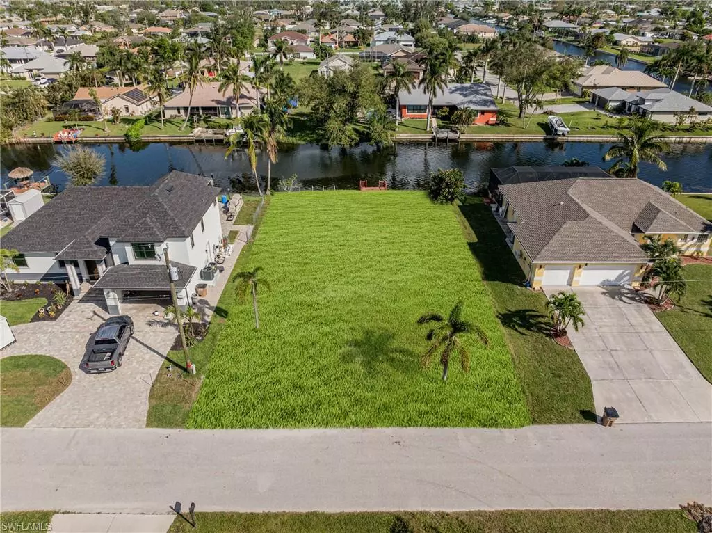 Cape Coral, FL 33991,1425 SW 4th PL