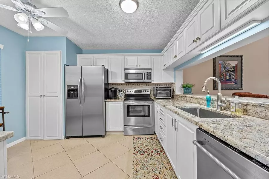3685 Amberly CIR #D303, Naples, FL 34112