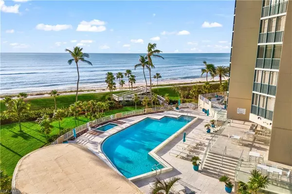 Naples, FL 34103,4651 Gulf Shore BLVD N #205