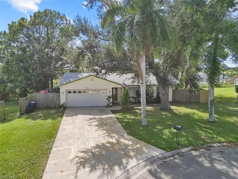 1363 Horn Beam CT, North Fort Myers, FL 33917