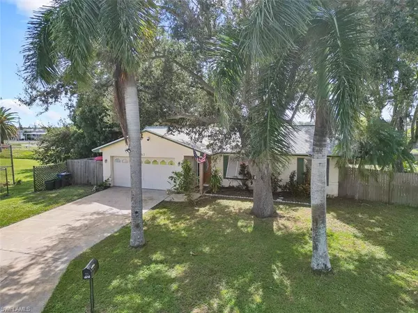 North Fort Myers, FL 33917,1363 Horn Beam CT