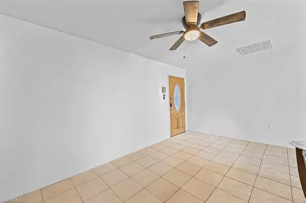 North Fort Myers, FL 33917,1363 Horn Beam CT