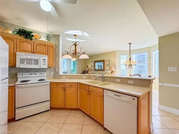 Fort Myers Beach, FL 33931,22724 Island Pines WAY #403