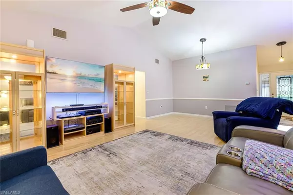 Fort Myers, FL 33907,13208 Tall Pine CIR