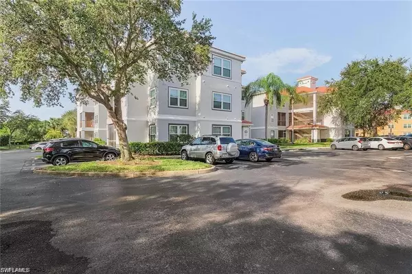 23580 Walden Center DR #302, Estero, FL 34134