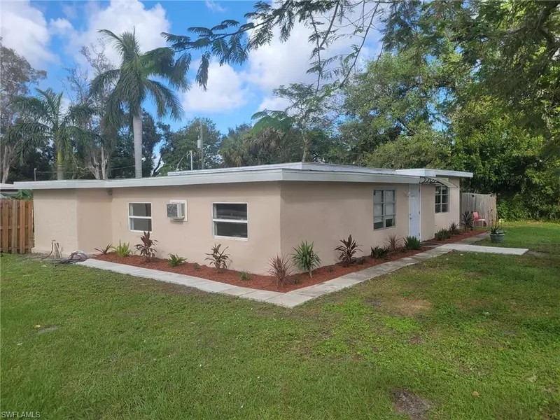 3044 Nelson ST, Fort Myers, FL 33901