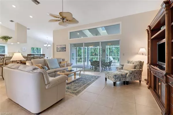 Naples, FL 34104,5549 Foxhunt WAY