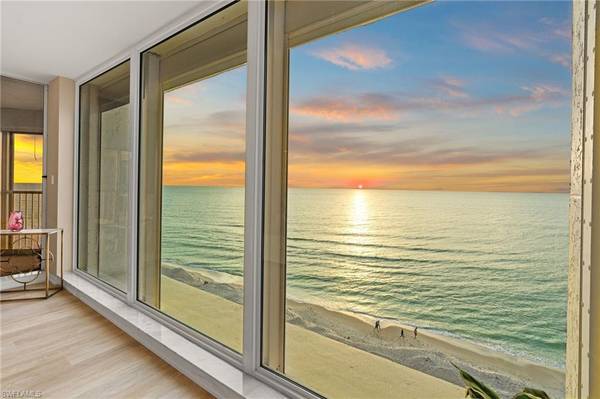 4051 Gulf Shore BLVD N #902, Naples, FL 34103