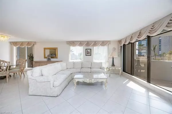 Naples, FL 34103,4005 Gulf Shore BLVD N #200