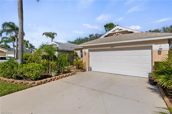 Naples, FL 34110,14871 Sterling Oaks DR