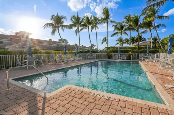 Naples, FL 34114,3910 Deer Crossing CT #1-103