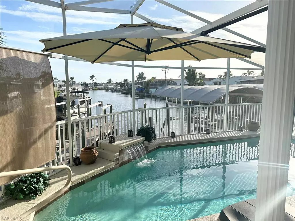 Fort Myers Beach, FL 33931,11041 Bayside LN