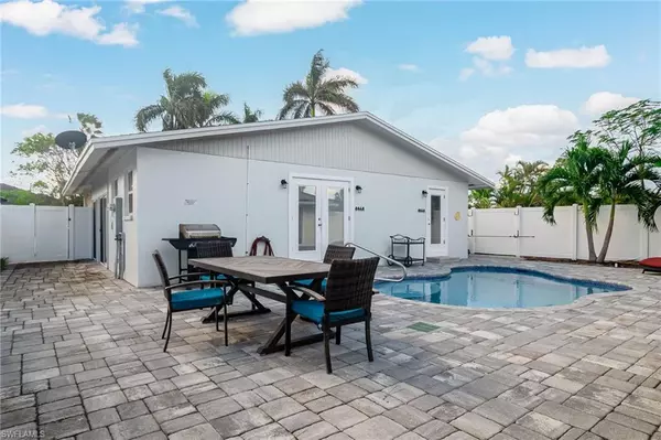 Naples, FL 34108,773 95th AVE N