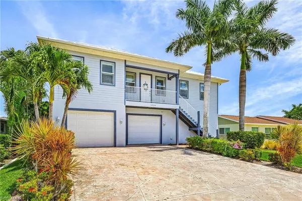 Matlacha Isles, FL 33991,12304 BOAT SHELL DR