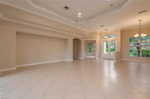 Naples, FL 34105,5031 Rustic Oaks CIR