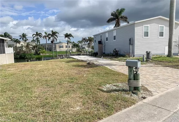 Fort Myers Beach, FL 33931,17721 Bryan CT