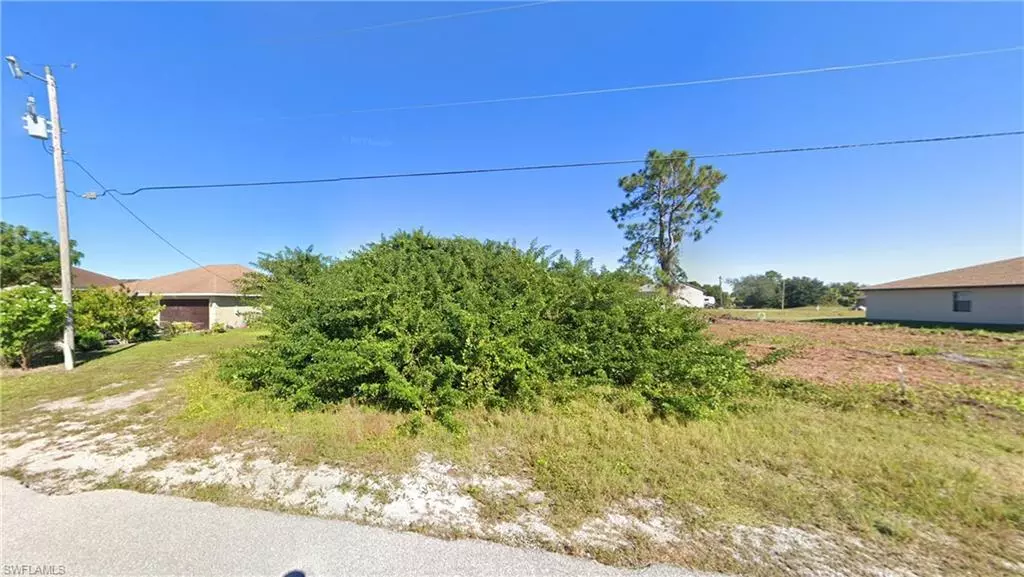 Lehigh Acres, FL 33976,3904 15th ST SW