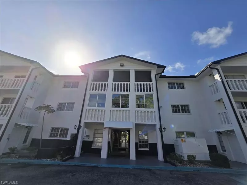 3704 Broadway #303, Fort Myers, FL 33901