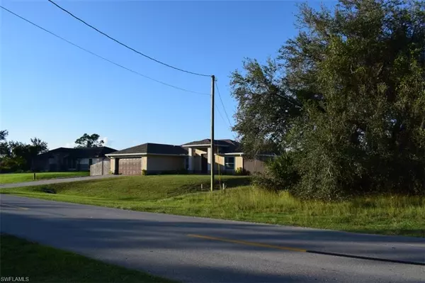 Lehigh Acres, FL 33976,2706 40th ST SW