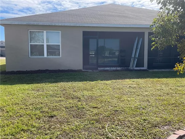 Lehigh Acres, FL 33936,10709 Crossback LN