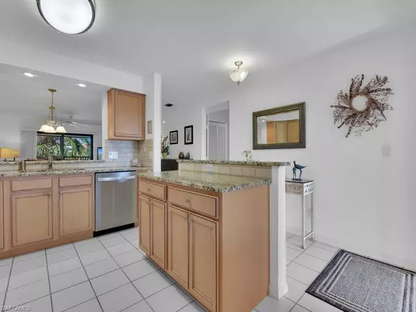 Naples, FL 34104,7200 Coventry CT #130