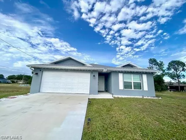 2323 NE 35th LN, Cape Coral, FL 33909