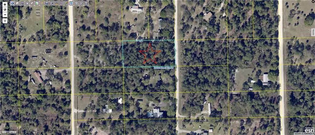 Clewiston, FL 33440,720 S Trebol ST