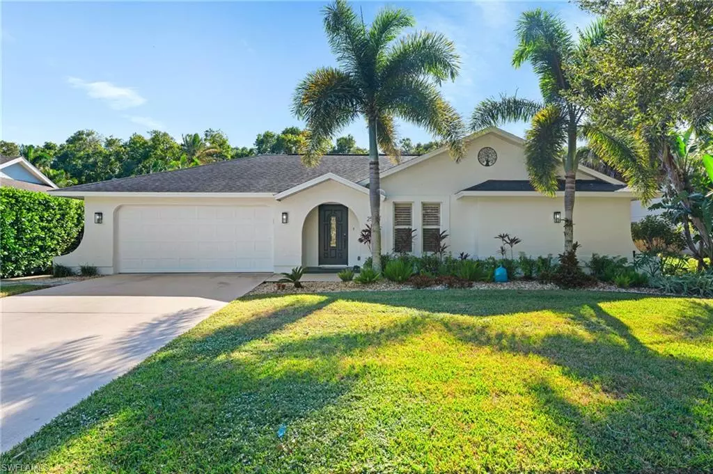 Naples, FL 34104,2548 River Reach DR