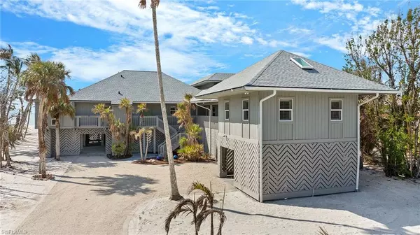 Sanibel, FL 33957,906 Snowberry LN