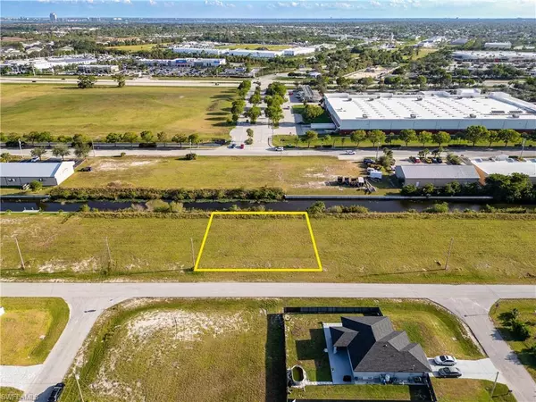 Cape Coral, FL 33909,1926 NE 12th LN