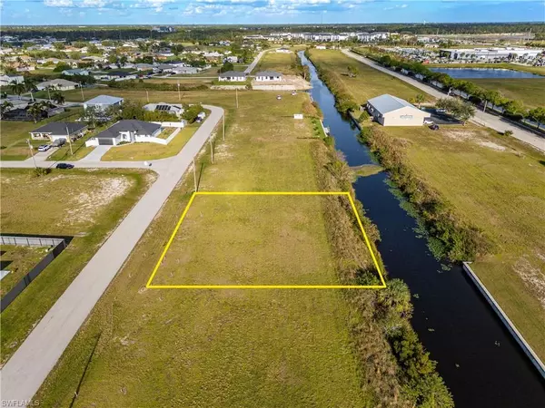 Cape Coral, FL 33909,1926 NE 12th LN