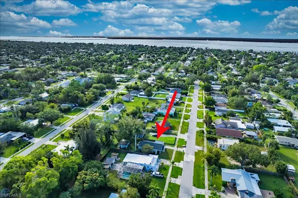 Fort Myers, FL 33901,1670 Sunset PL