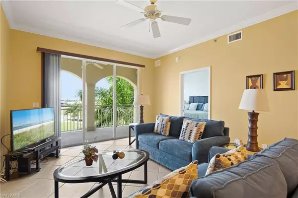 Marco Island, FL 34145,886 Park AVE #403