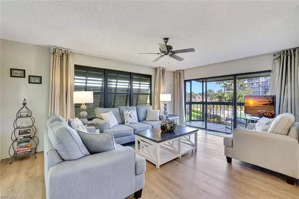 Marco Island, FL 34145,657 Seaview CT #J3