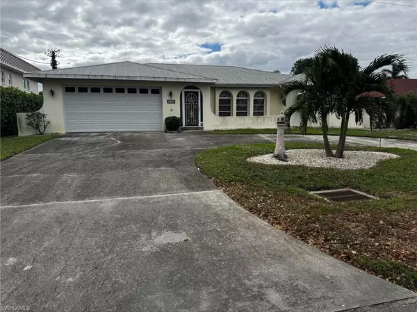 Cape Coral, FL 33904,814 Victoria DR