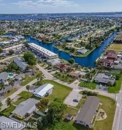 Cape Coral, FL 33904,814 Victoria DR