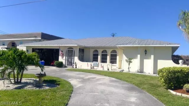 Cape Coral, FL 33904,814 Victoria DR