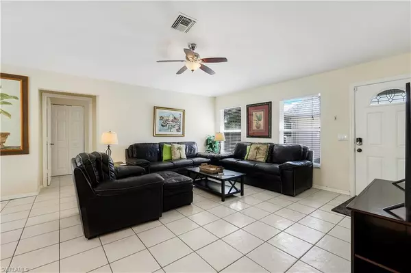 Fort Myers Beach, FL 33931,295 Mango ST