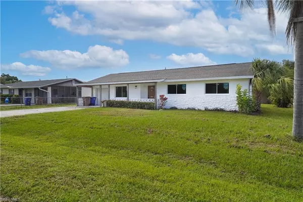 2207 Lily RD, Fort Myers, FL 33905