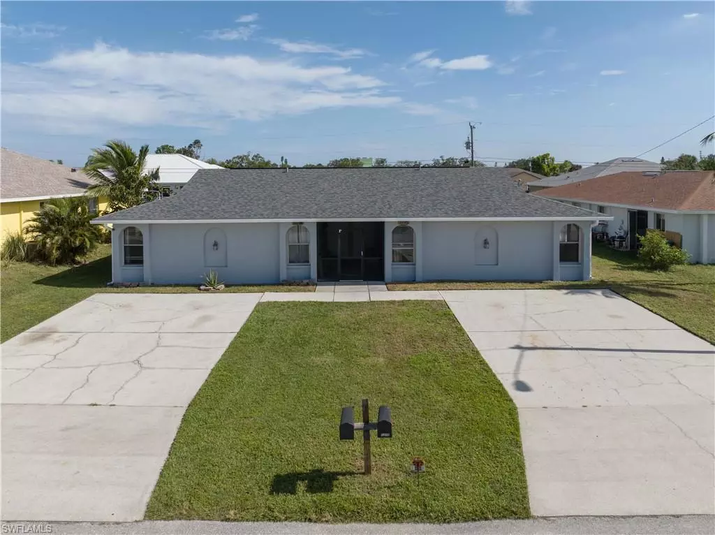 Cape Coral, FL 33990,527 SE 6th AVE