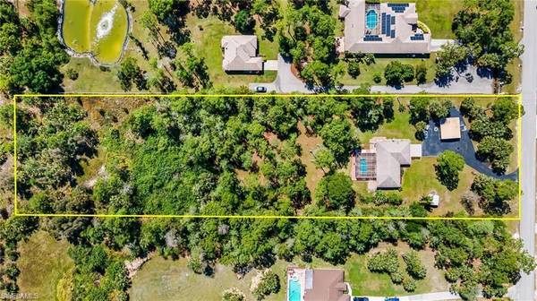 620 6th ST NE, Naples, FL 34120